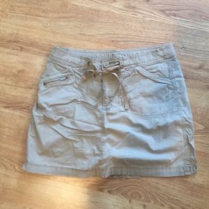 White stag size 10 tan skort
